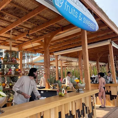 Mamaia 1 아파트