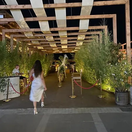 Mamaia 1 아파트